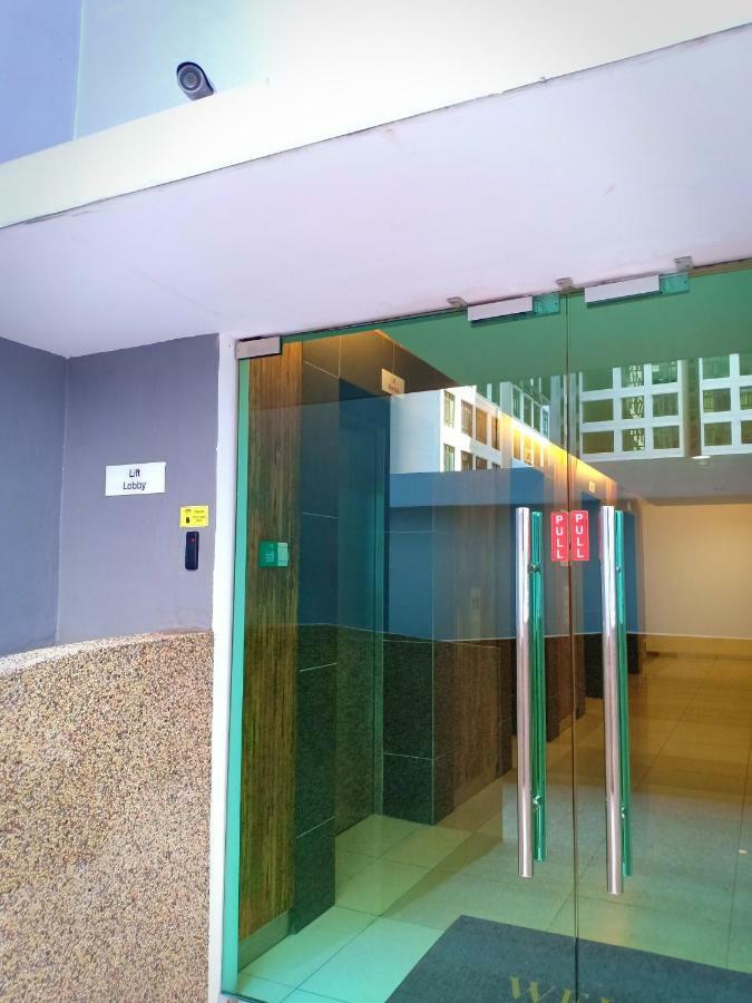 E Life D Summit Residences With Wifi & Netflix Apartment